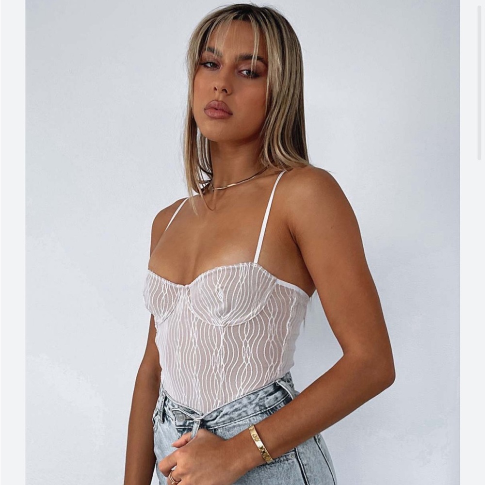 White fox white body suit